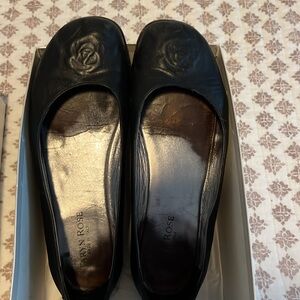 Taryn Rose Classic Flats